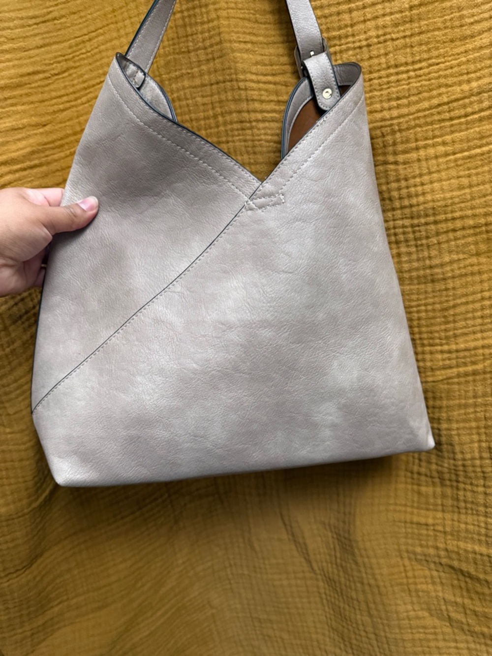 Modern V-Neck Shoulder Bag in Light Gray